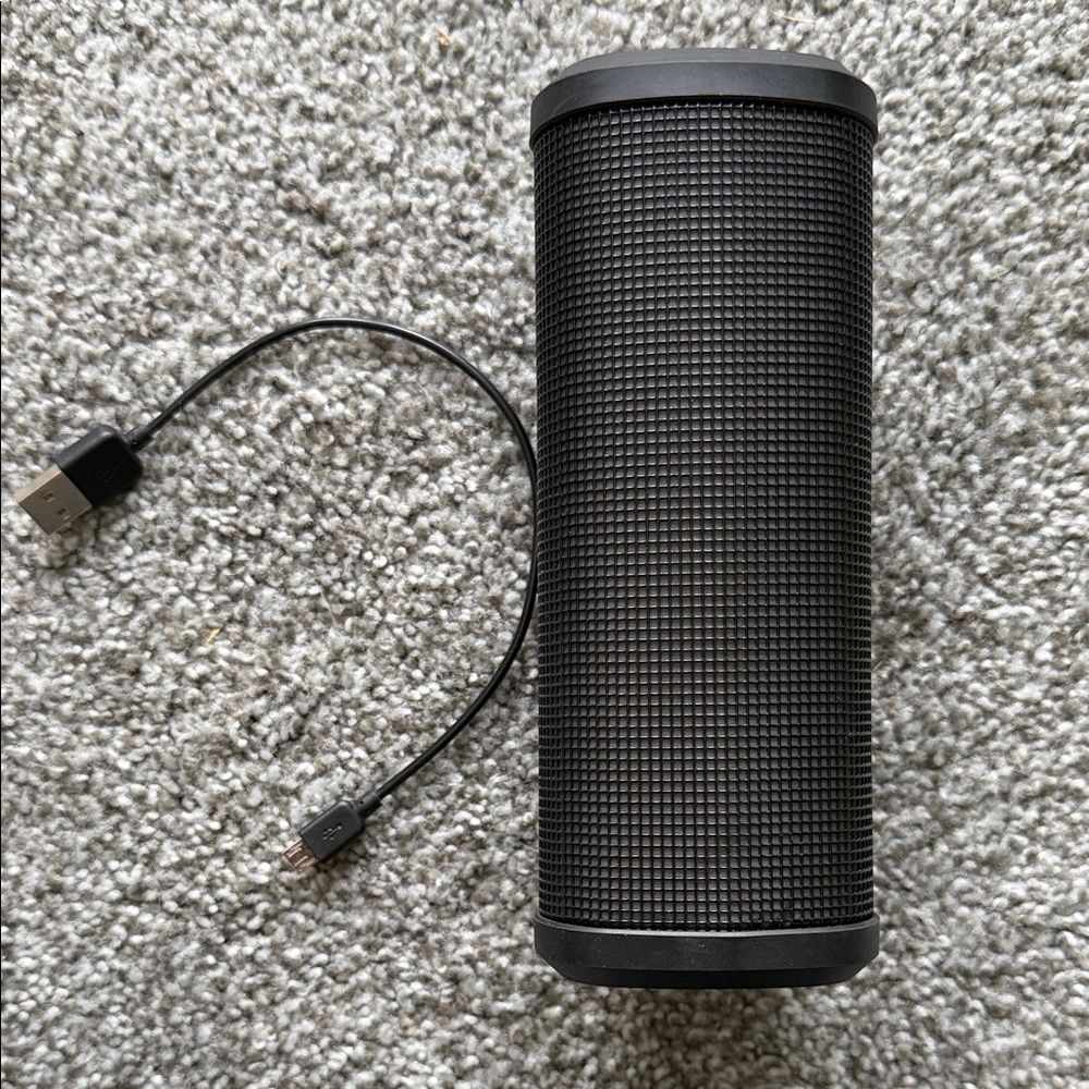 Portable Black Bluetooth Speaker